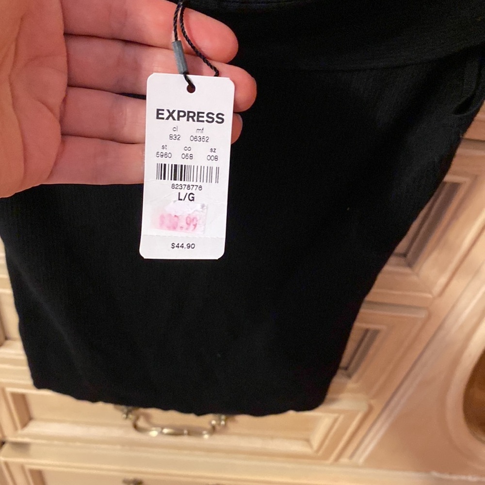 Express Off The Shoulder Top - Picture 6 of 7